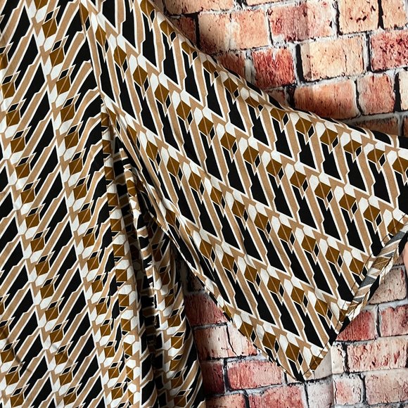 EUC Cato Hi-Lo 100% Rayon 3/4 Sleeve Blouse - Picture 4 of 6